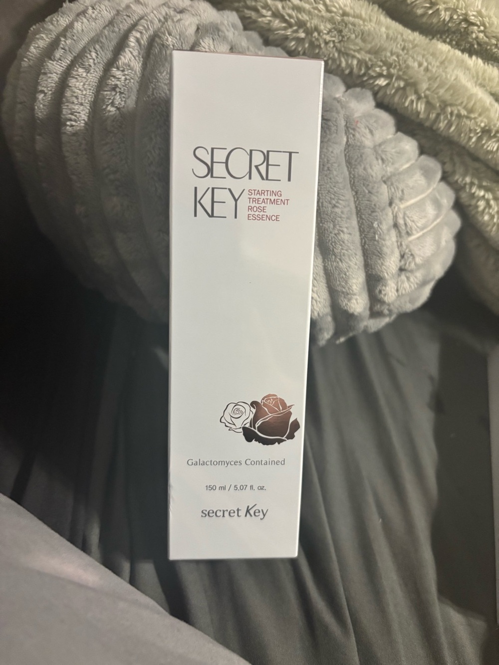 Starting Treatment Rose Essence - White